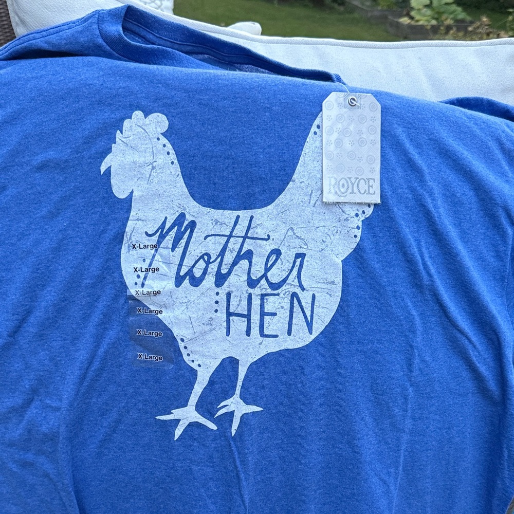 Mother Hen Blue Graphic Tee - Picture 5 of 6